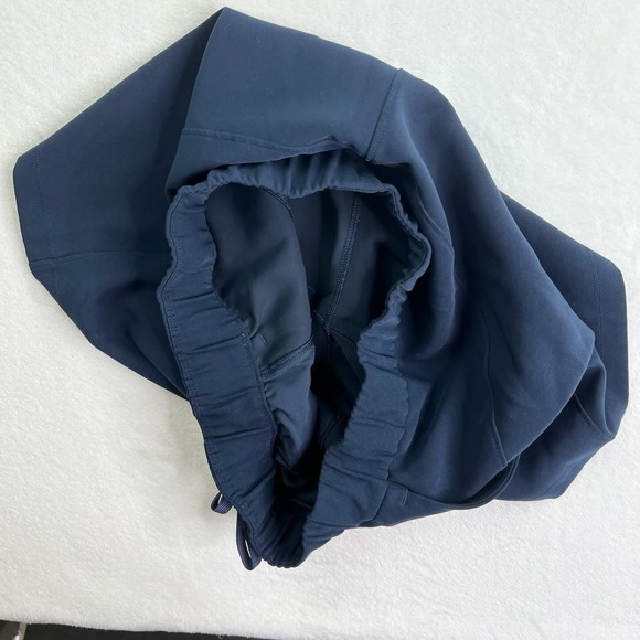 Lululemon Short - 4 - Picture 3 of 7